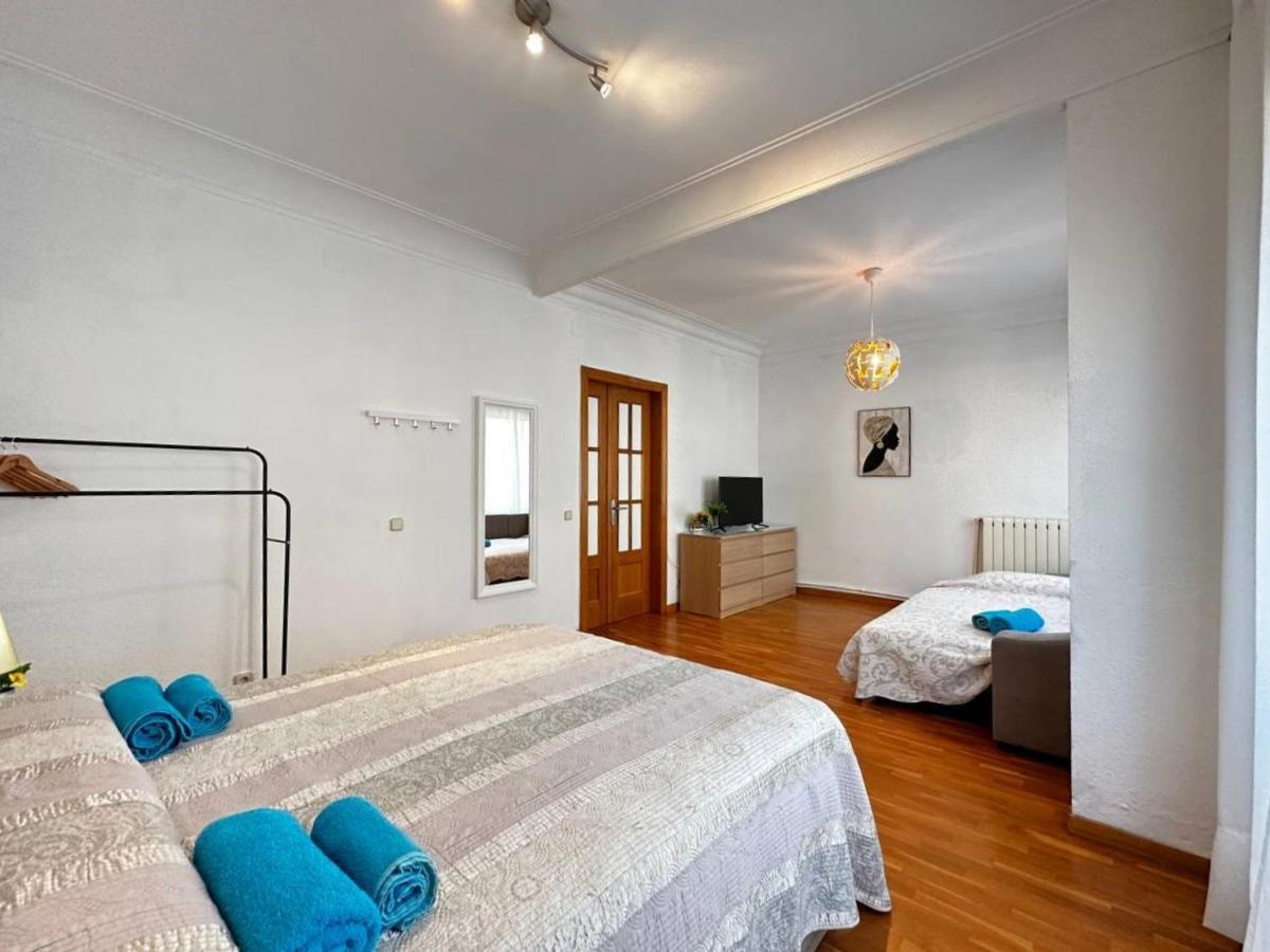 Habitaciones Acogedoras Barcelona Luaran gambar