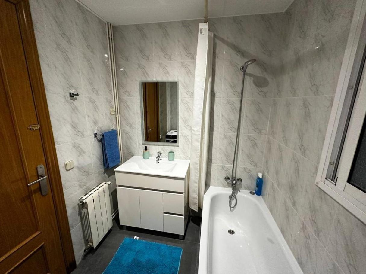Habitaciones Acogedoras Barcelona Luaran gambar