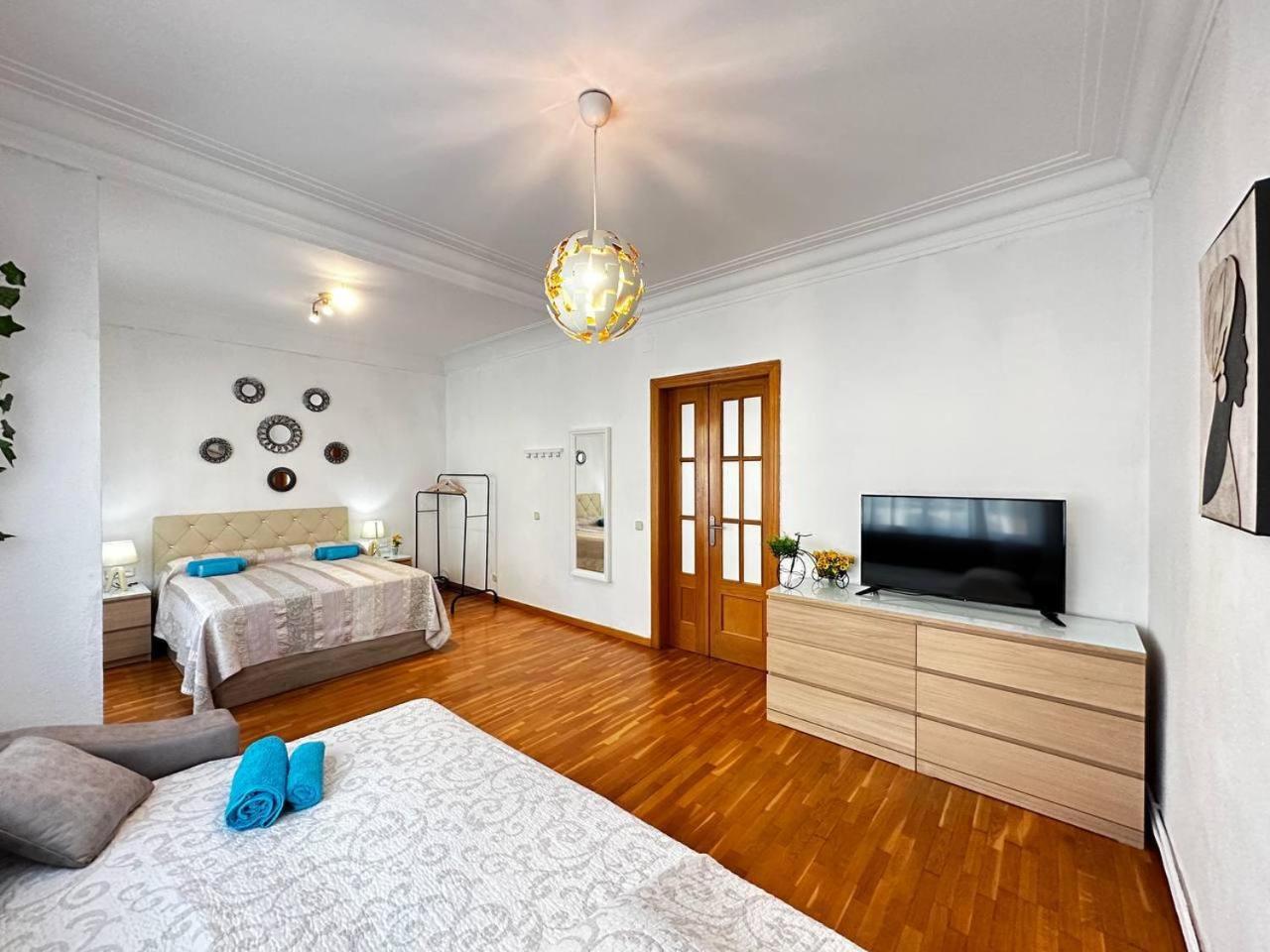 Habitaciones Acogedoras Barcelona Luaran gambar