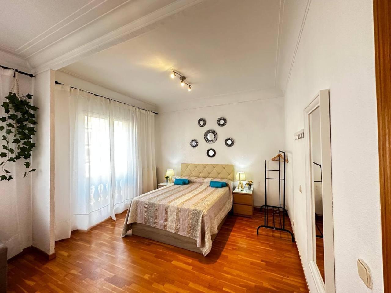 Habitaciones Acogedoras Barcelona Luaran gambar